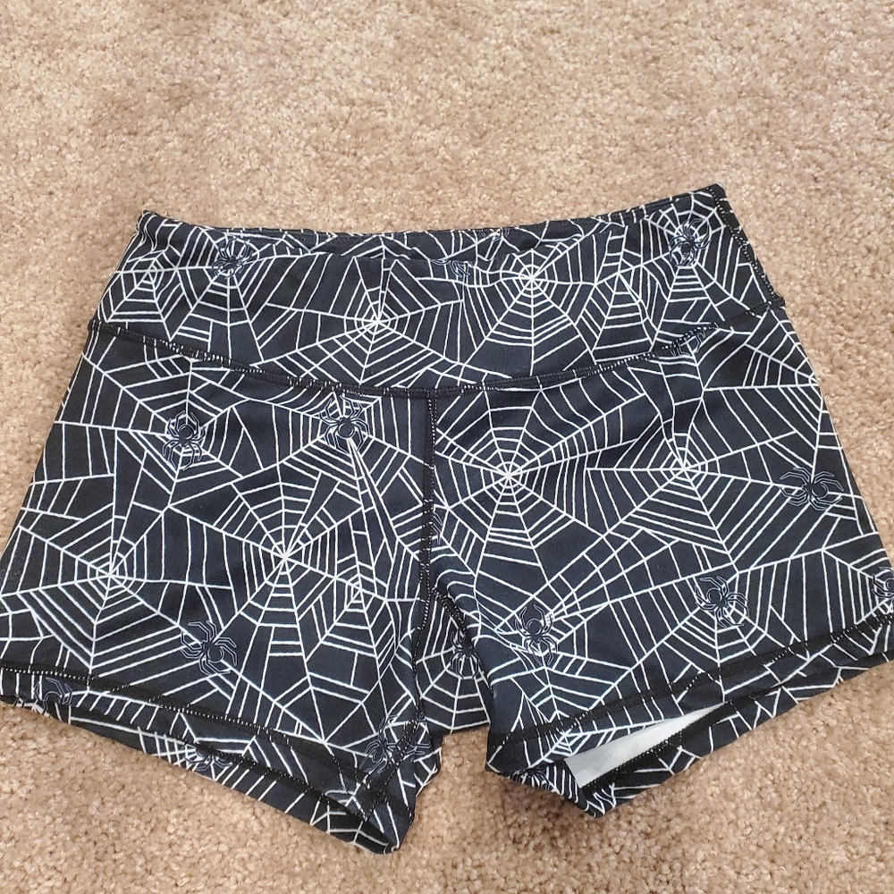 Born primitive spider shorts